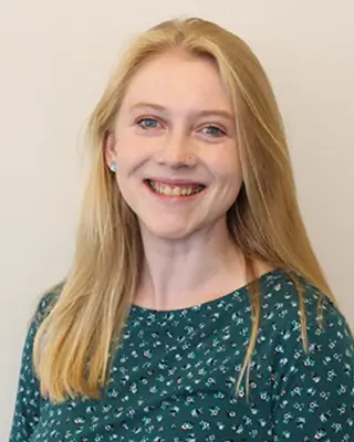 Riley Maloney, RDN LDN | Nutritionist/Dietitian Chicago